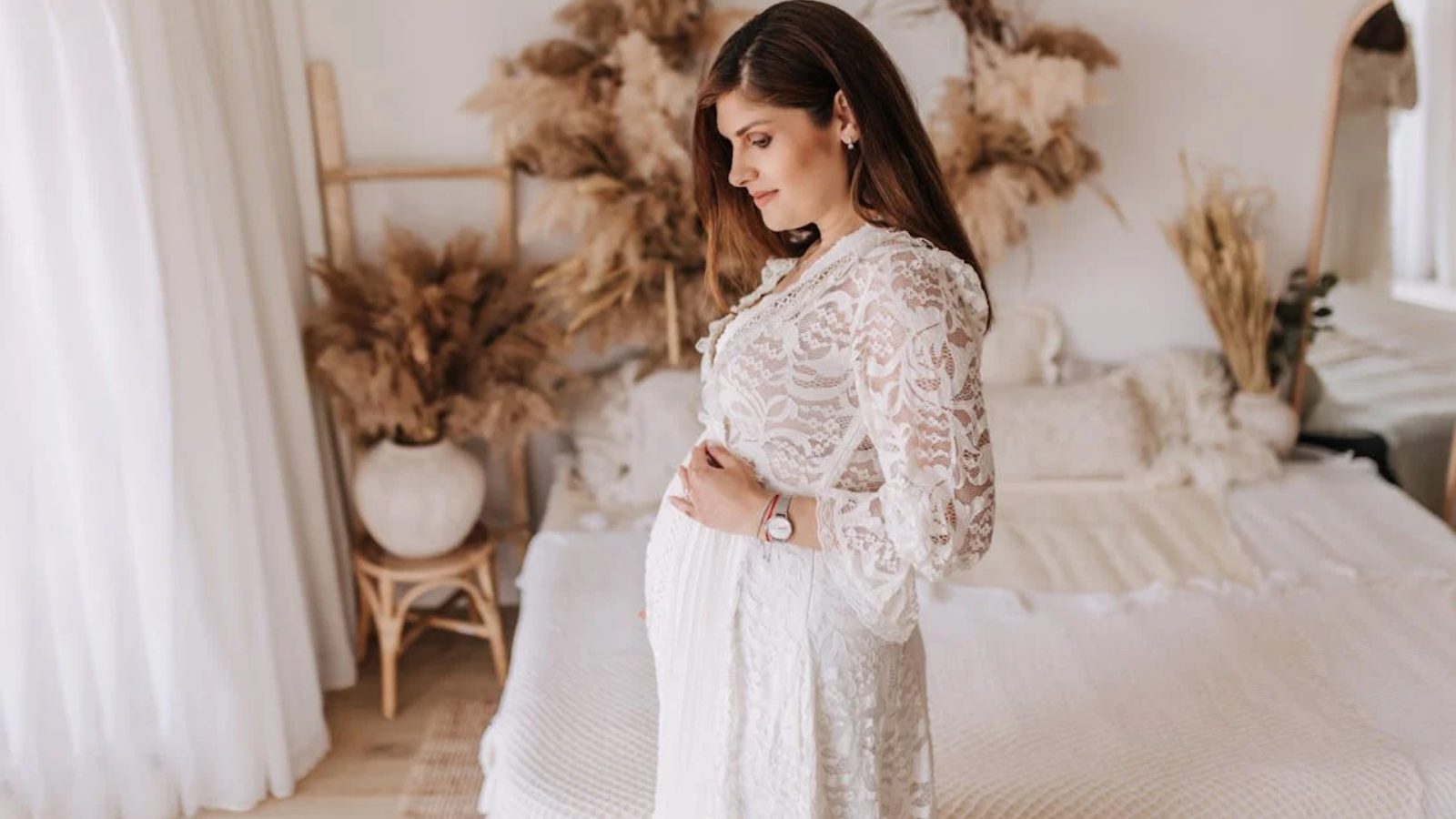 Bridal Guide for Expecting Moms: Finding Your Wedding Maternity Dress Bridal Guide for Expecting Moms: Finding Your Wedding Maternity Dress