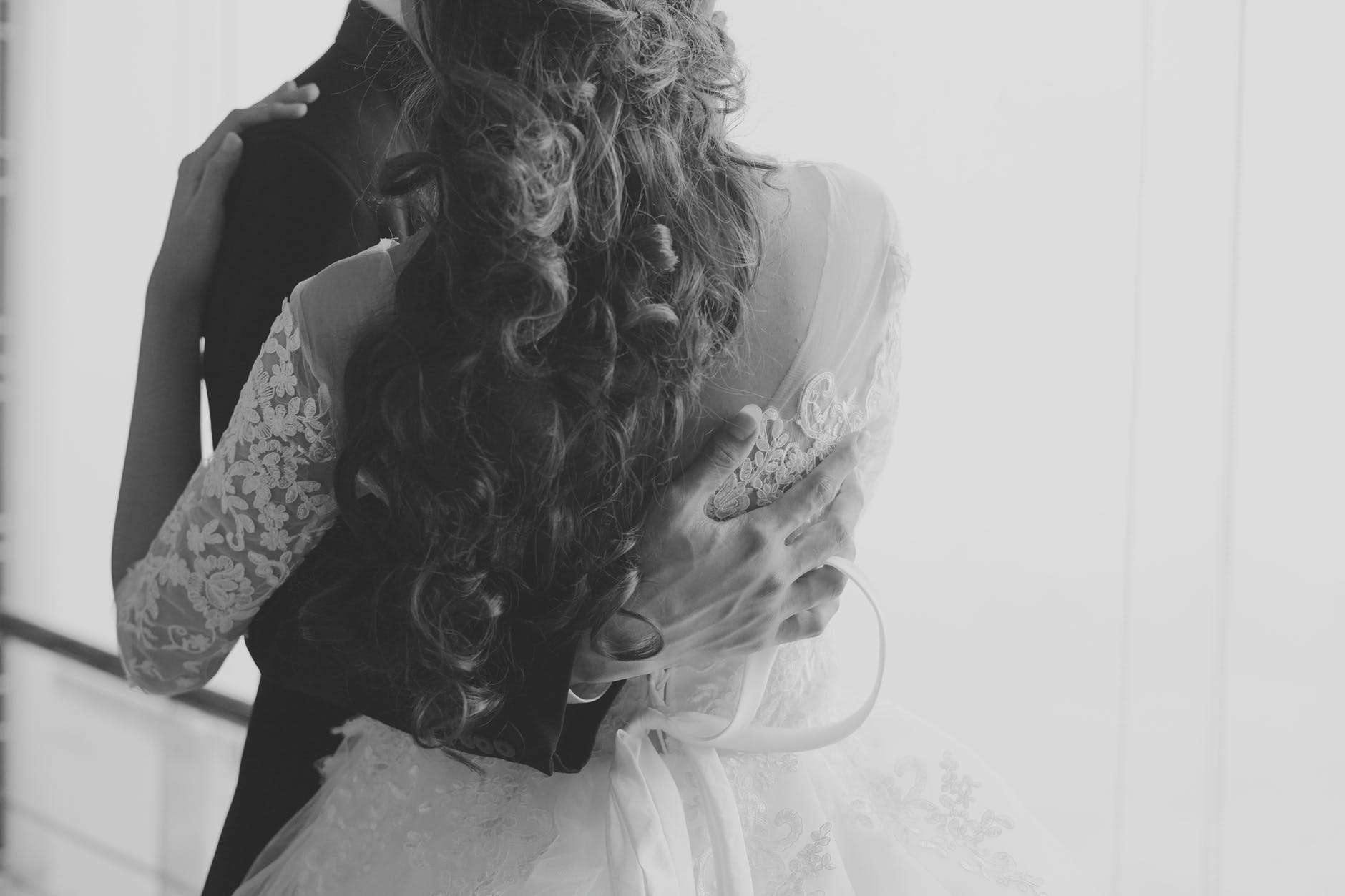 6 Reasons To Choose Us For Your Bridal Gown Preservation